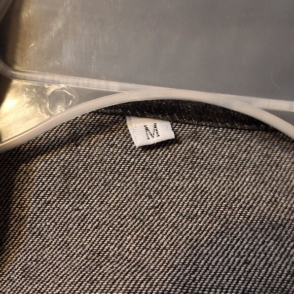 black button down shirt frayed bottom - Picture 5 of 9